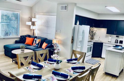 Clear Lake Shores House | Marina Maison 2BDR Condo