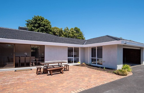 Hastings House | Marina Side Holidays in Hastings