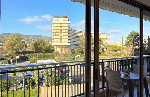 Mandelieu-La-Napoule Apartment | Marina Suites Résidence & Services
