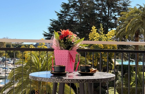 Mandelieu-La-Napoule Apartment | Marina Suites Résidence & Services