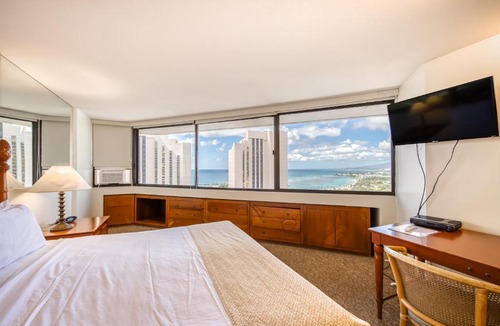 Waikiki Hotel | Marina Tower 3402