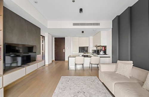 Dubai Marina Apartment | Marina View 1BR — Luxe Stay Near JBR Beach, Dining & Mall