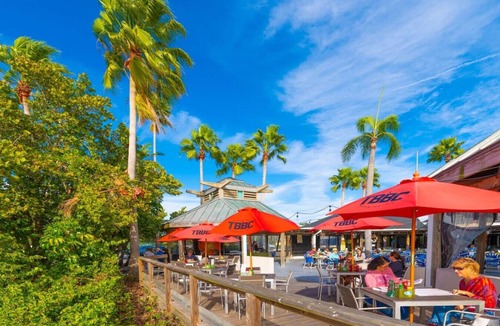 Ruskin Condo | Marina View! 2 bdrm Beach Resort- Sleeps 6! Walk to the beach, restaurants and resort amenities!