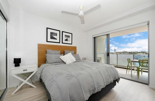 South Townsville Apartment | Marina View 2 Bedroom Apartment