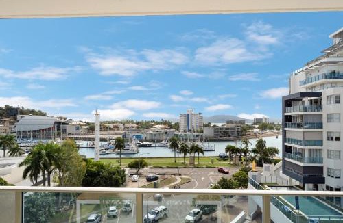 South Townsville Apartment | Marina View 2 Bedroom Apartment