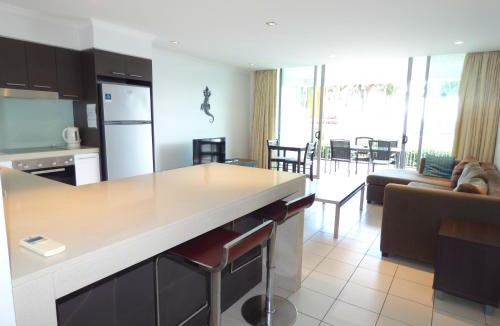 Airlie Beach Apartment | Marina View Apartment