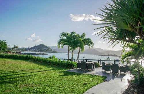 Airlie Beach Apartment | Marina View Apartment
