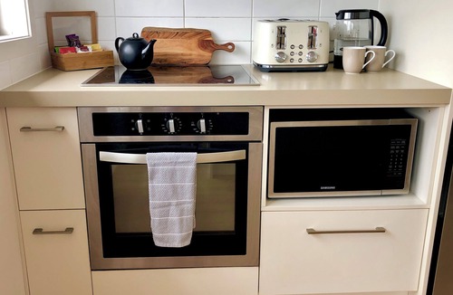 Milford Apartment | Marina View Apartment - Great Location