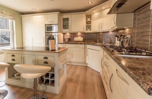 Inverkip Apartment | Marina View Apartment