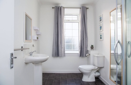 Irvine House | Marina View Guest House