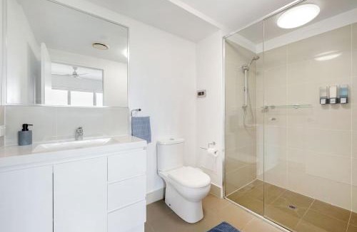 South Townsville Apartment | Marina View Studio Apartment