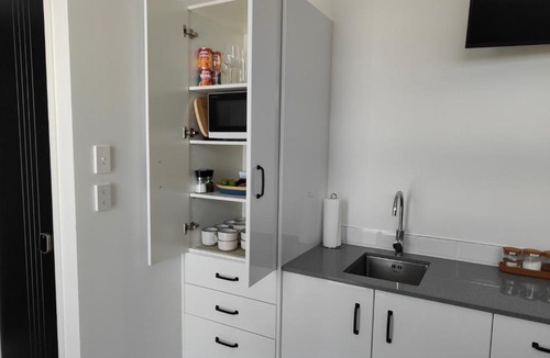 One Tree Point Apartment | Marina Views