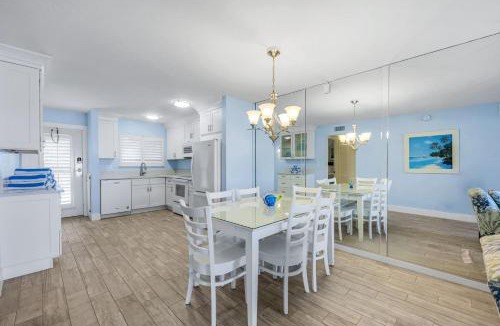 Captiva Apartment | Marina Villa 705