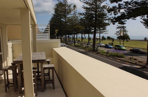 Napier Cottage | Marine Haven - Napier Holiday Home