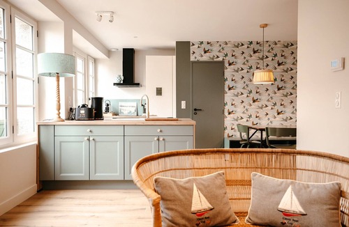 Pleudihen-sur-Rance House | Marine lodge "between land and sea"