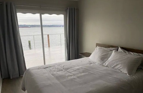 Northeast Tacoma House | Marine View Drive Waterfront