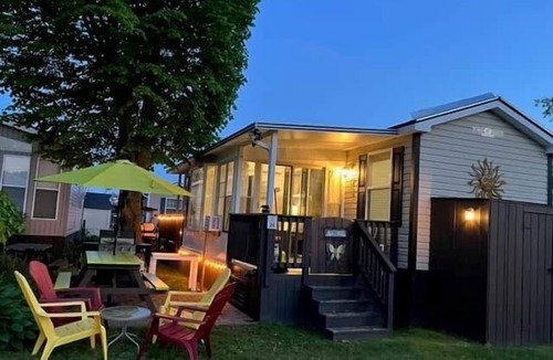 Sherkston House | MARINER Getaway cottage at Sherkston Resort Port Colborne