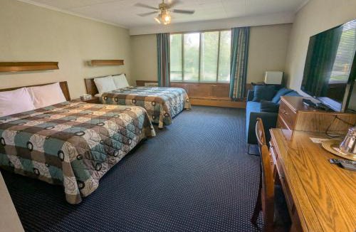Collingwood Hotel | Mariner motor hotel