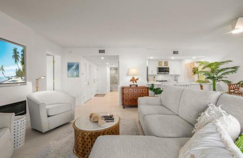 Sanibel House | Mariner Pointe #521