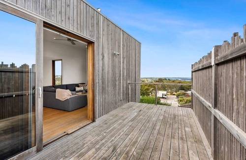 Ocean Grove Apartment | Mariners Retreat Unrivalled Ocean and River Views