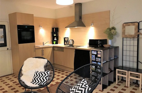 Dieppe Ski Chalet | Marinette