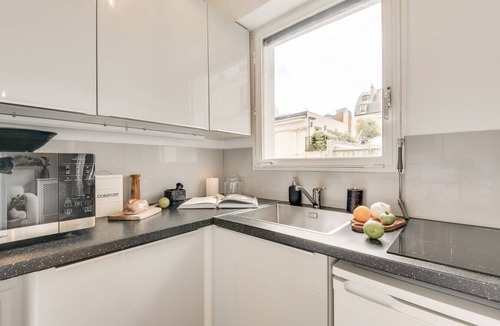 16th Arrondissement Apartment | Marini - Studio à Auteuil