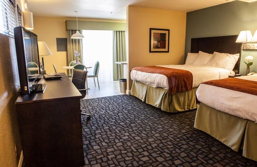 Novato Hotel | Marinwood Inn & Suites