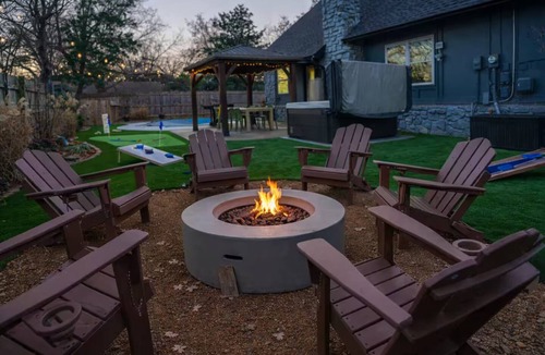 South Tulsa House | Marion Haus: Pool, Hot Tub & Game Room Fun!