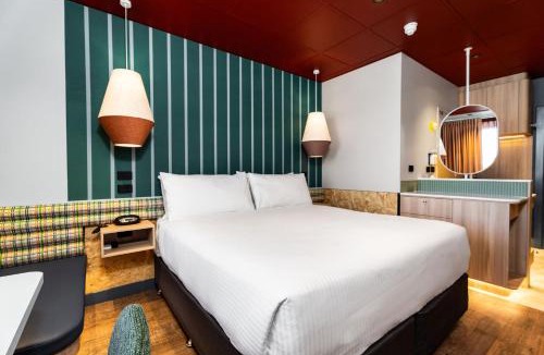 Mitchell Park Hotel | Marion Hotel