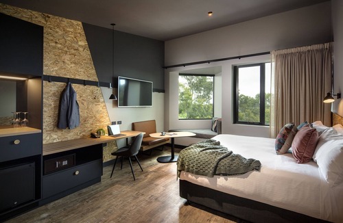 Mitchell Park Hotel | Marion Hotel