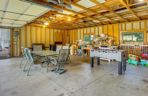 Marion House | Marion Retreat w/Patio, Grills & Fire Pit