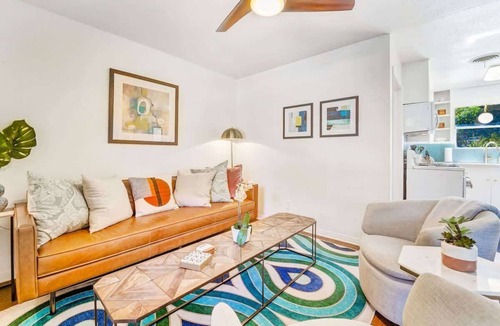 Greater South River City Condo | Mariposa B | Bright Stay + Sleeps 5 & Patio
