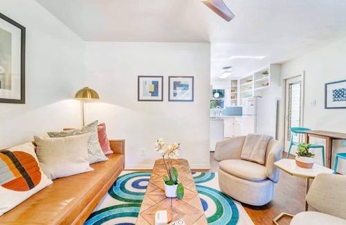 Greater South River City Condo | Mariposa B | Bright Stay + Sleeps 5 & Patio