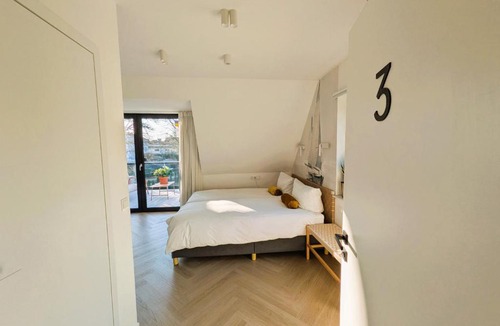 Schnelsen Apartment | Maritim Studio mit grosszügigen Balkon Freier Strassenparken