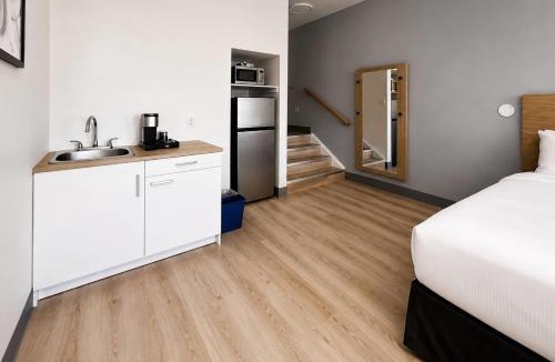 Port Hawkesbury Hotel | Maritime Inn Port Hawkesbury