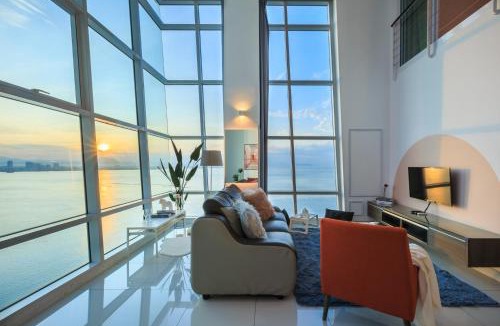 George Town Apartment | Maritime