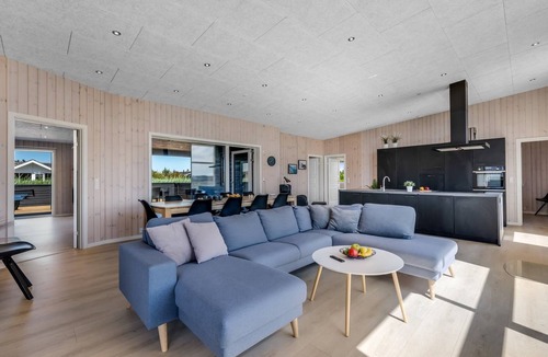 Bjerregard Strand House | "Marius" - 400m from the sea by Interhome