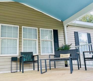 Pine Grove House | Mark House