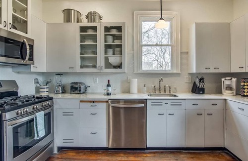 Chestnut Hill House | Market Street House - Enchanted Victorian