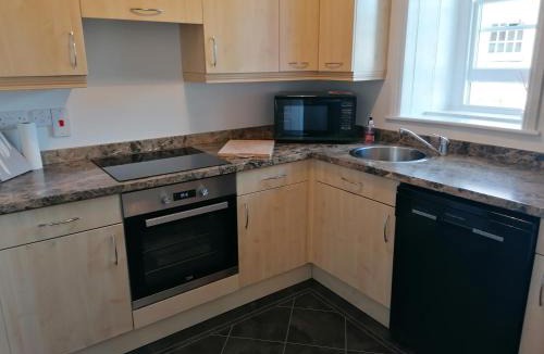 Berkeley Apartment | Market View