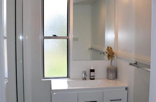 Stanthorpe House | Marlay View Cottage