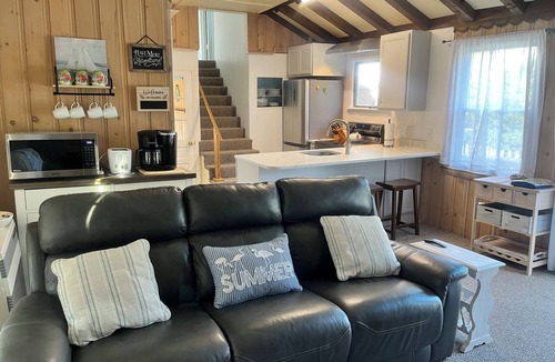 Marlboro Cottage | Marlboro Beach Cottage
