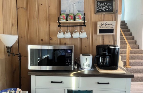 Marlboro Cottage | Marlboro Beach Cottage