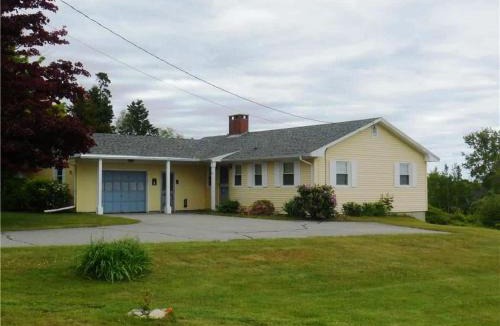 Marlboro House | Marlboro Ocean Family House 1 dog ok 2 minutes to beach