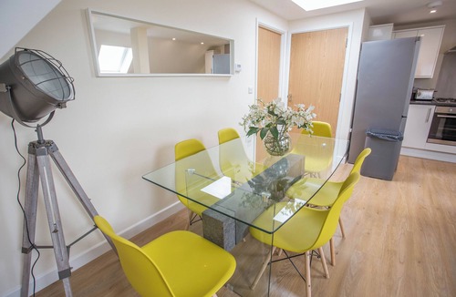 Kidlington Apartment | Marlborough Suite - 2 Bed 2nd Floor Apt.