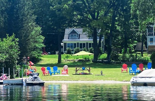 Queensbury House | Marley's Cove on Glen Lake