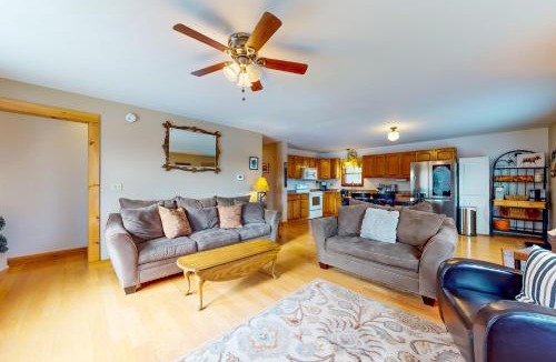 North Troy House | Marlin's Way