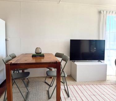 Broulee House | Marlins Beach Shack Broulee