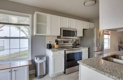 Greensboro Apartment | Maro's Paradise - Treeble ct