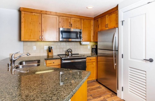 South Lake Tahoe Condo | Marriot's Timber Lodge Resort - 2 Bed 2 Bath Sleeps 8